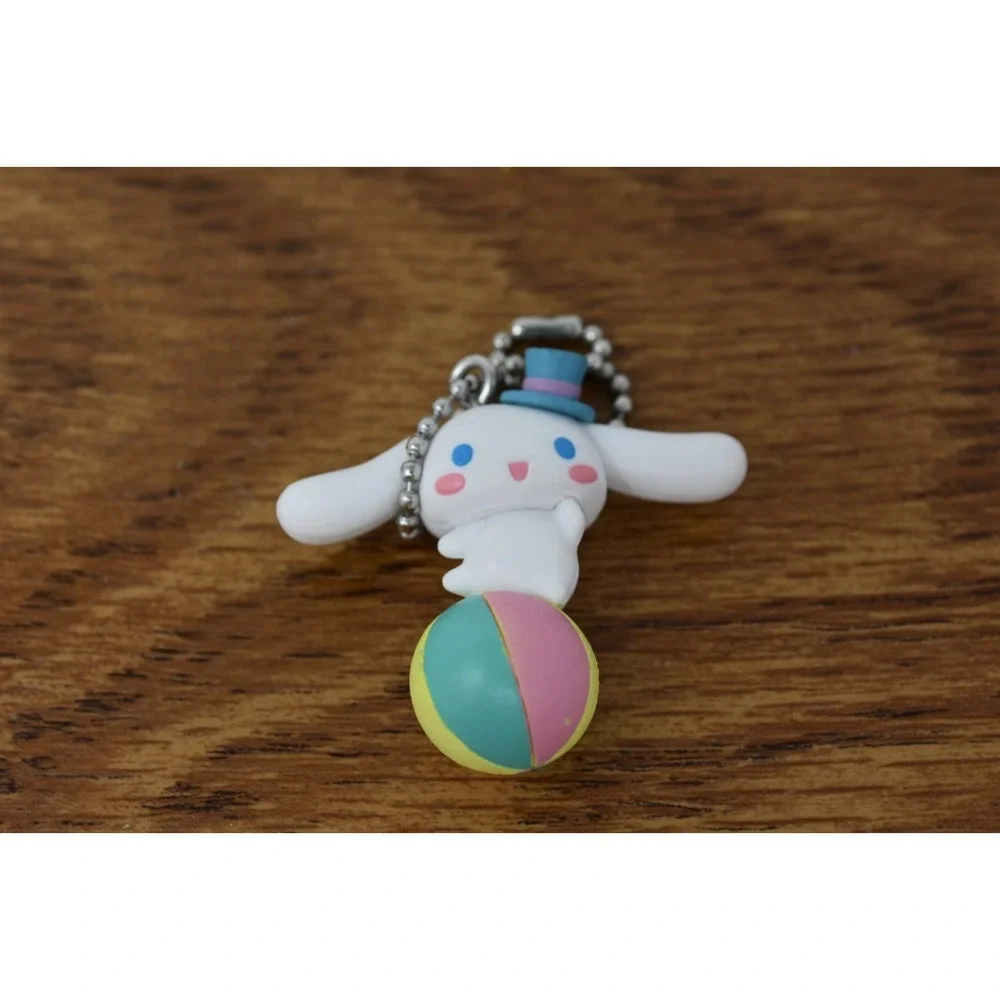 Sanrio Cinnamoroll Circus Ball Mascot Keychain Figure Top Hat Ball Chain Charm